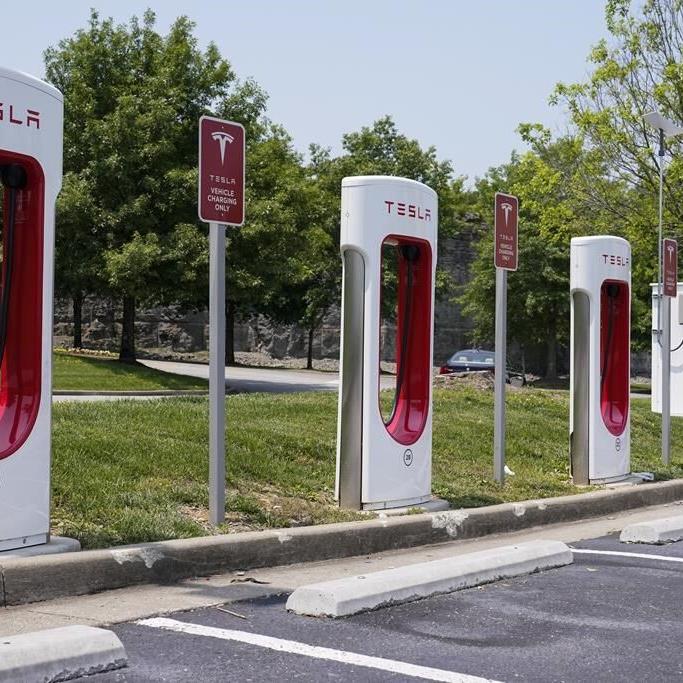 New electric vehicle charging network being built by major automakers could lure more buyers to EVs